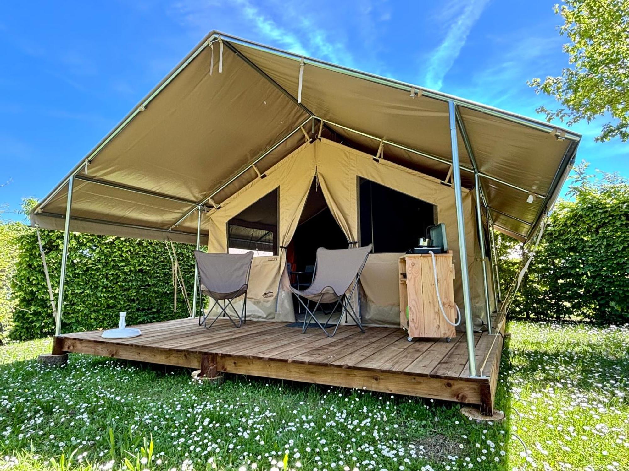 Camping Onlycamp Pierre & Sources Volvic Εξωτερικό φωτογραφία