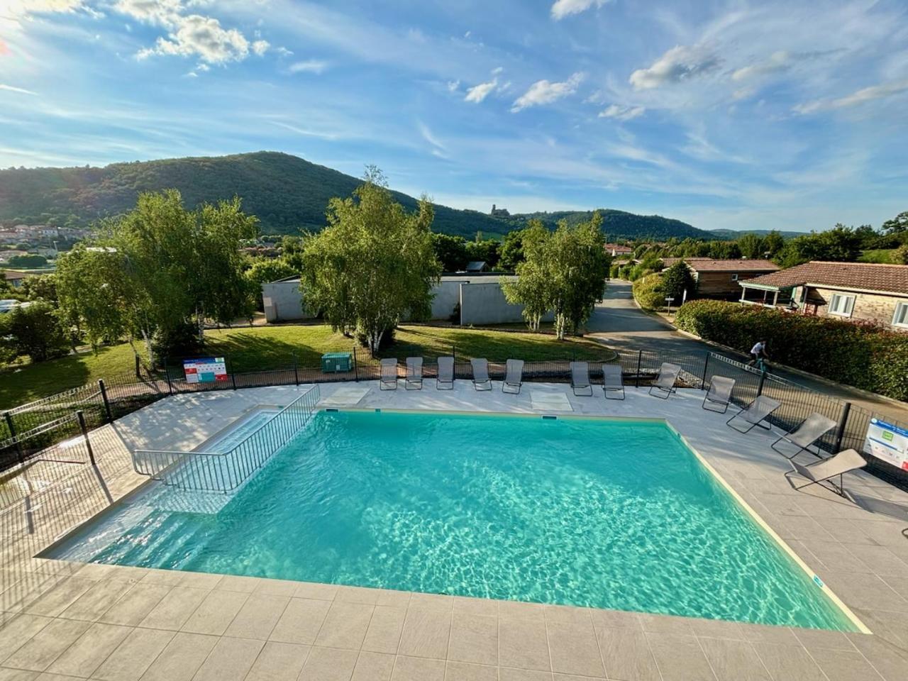 Camping Onlycamp Pierre & Sources Volvic Εξωτερικό φωτογραφία